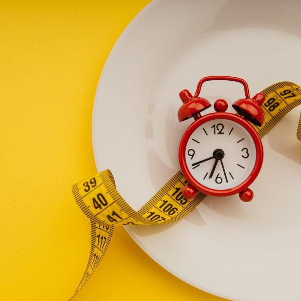 Fasting Facts: The Pros and Cons of Intermittent Fasting