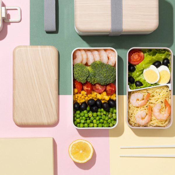 Fuel Your Day: 5 Lunchbox Essentials for Non-Stop Energy at Work